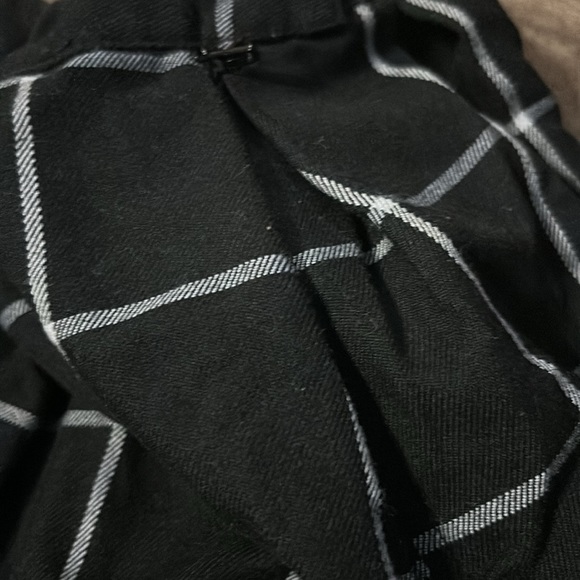 plaid skirt from hot topic - Picture 2 of 3